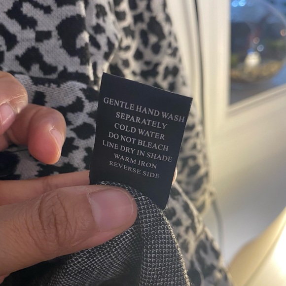 Snow Leopard Print Cardigan - Picture 7 of 7